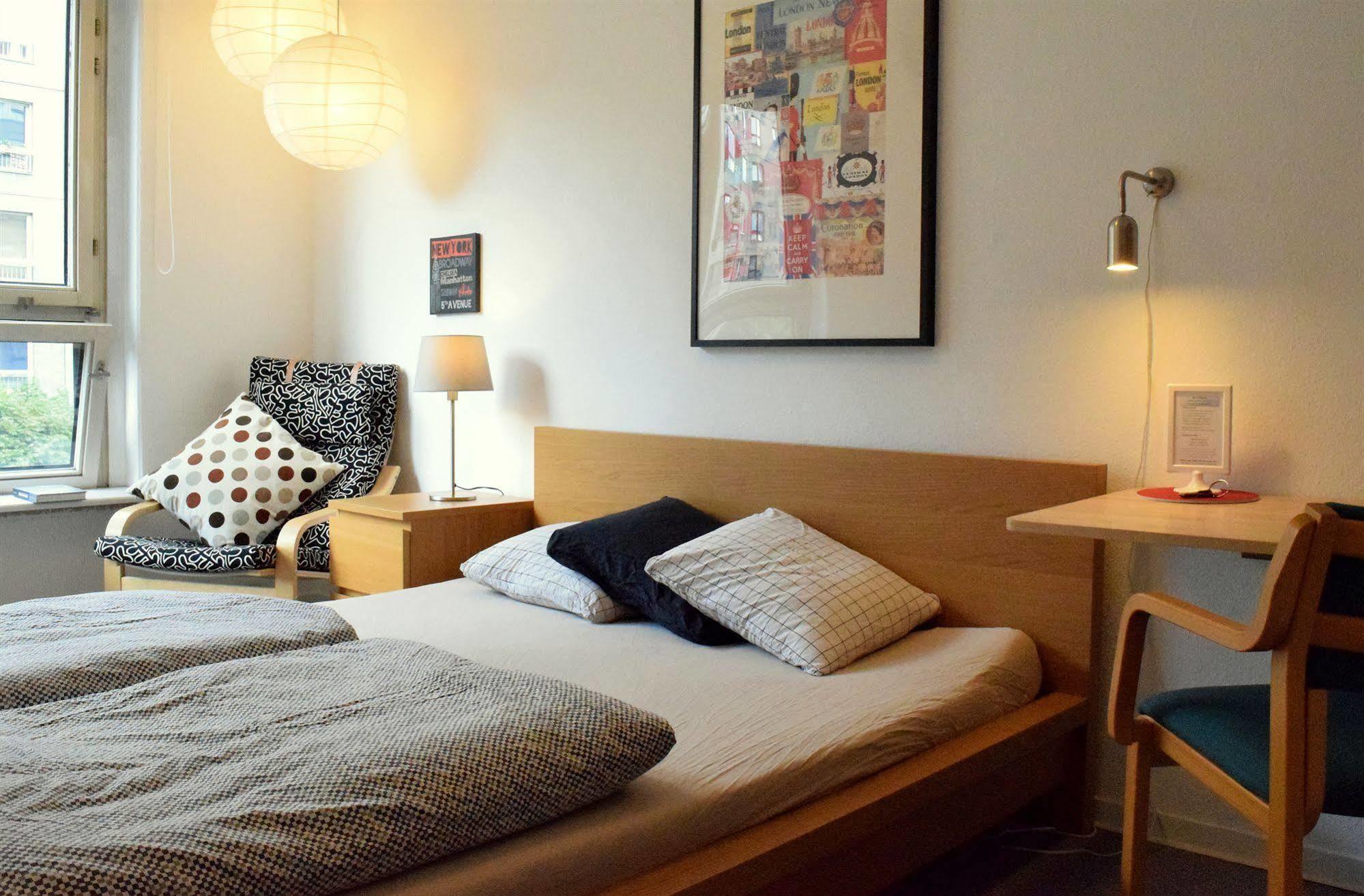 Sixmiles Guesthouse Berlin Ngoại thất bức ảnh