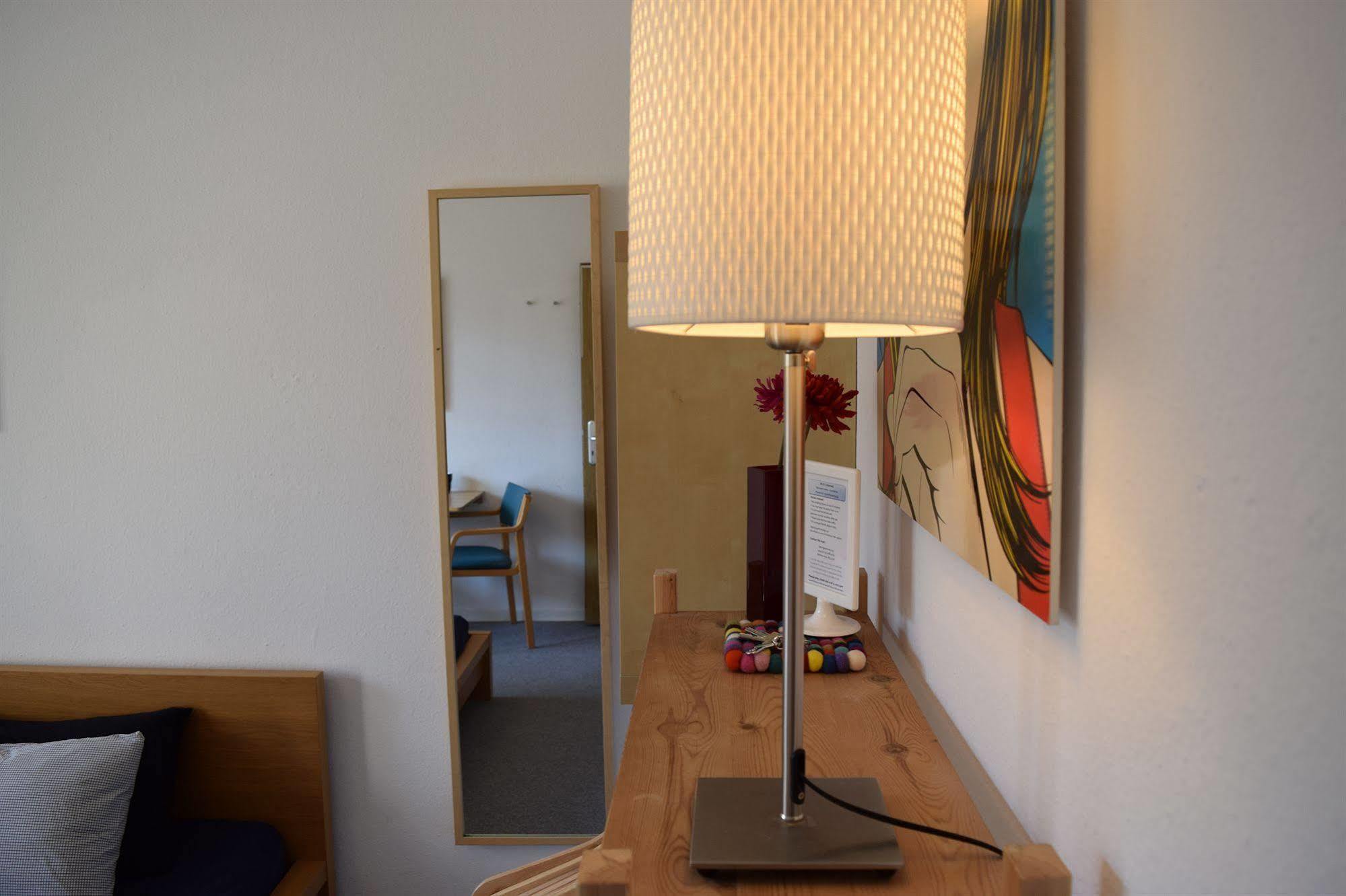 Sixmiles Guesthouse Berlin Ngoại thất bức ảnh